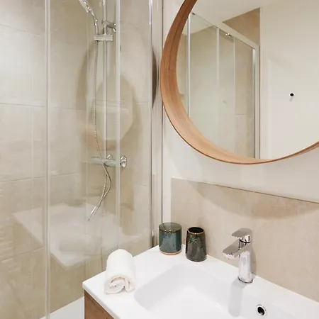 Hotel apartamentowy Maison Martouret - Colodge Andrezieux-Boutheon